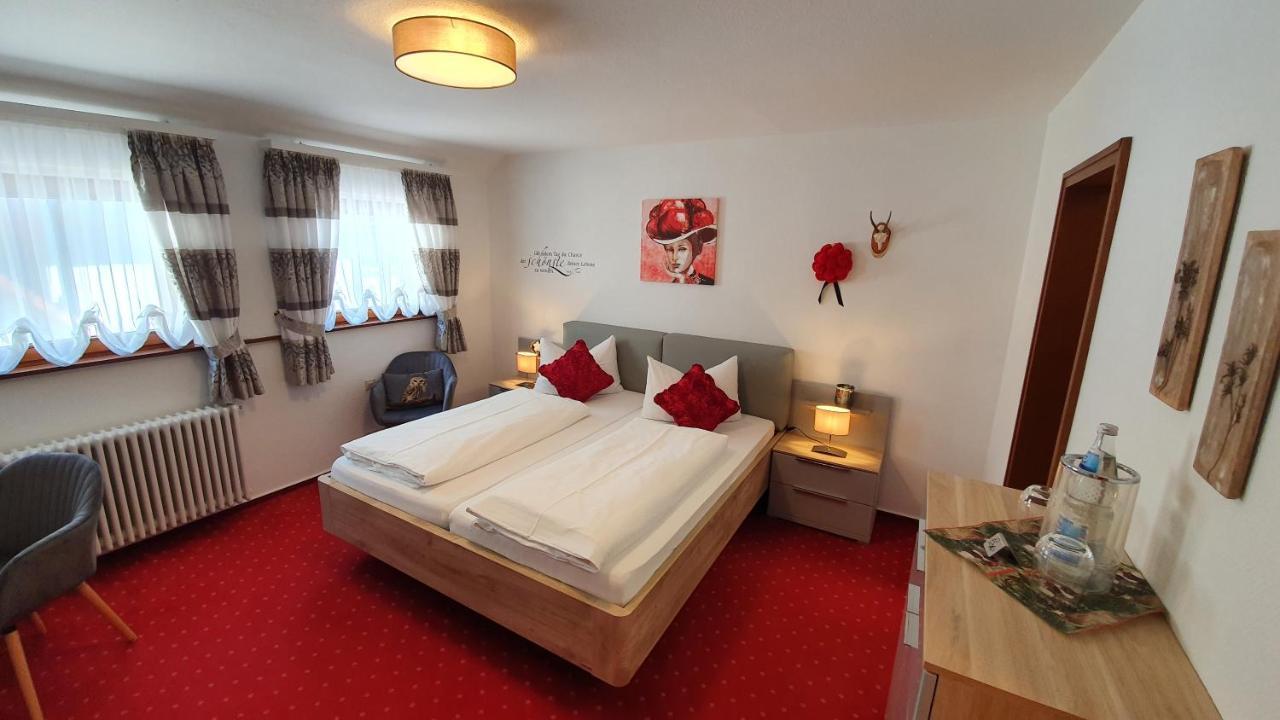 Hotel Restaurant Rebstock Oppenau Kültér fotó
