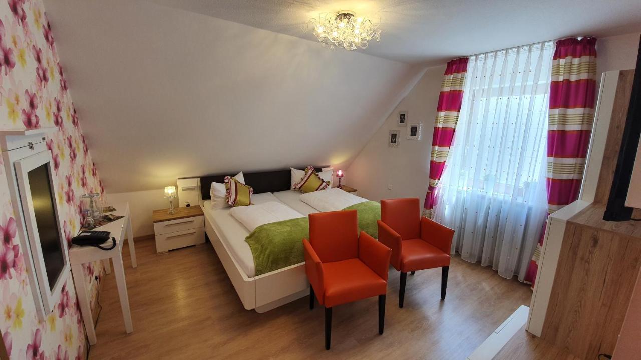 Hotel Restaurant Rebstock Oppenau Kültér fotó