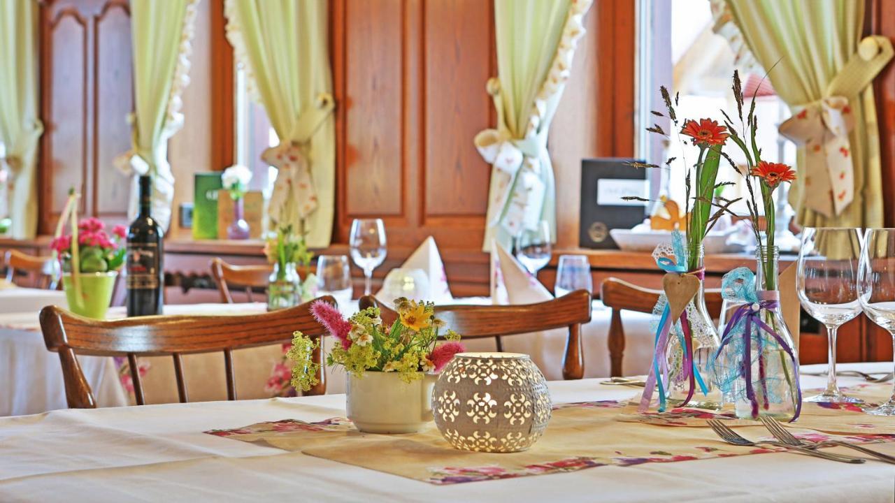 Hotel Restaurant Rebstock Oppenau Kültér fotó